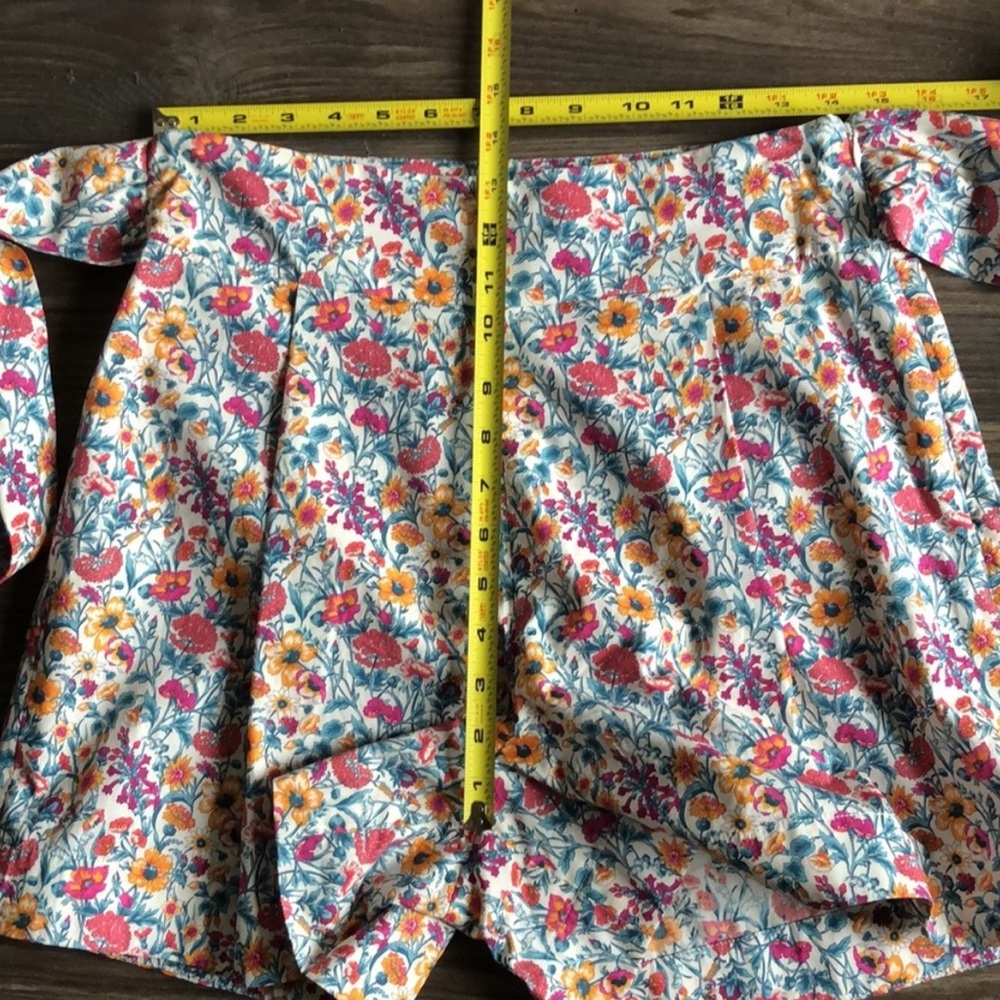 Antonio Melani Dawson High-Waisted Shorts with Tie - Picture 13 of 14